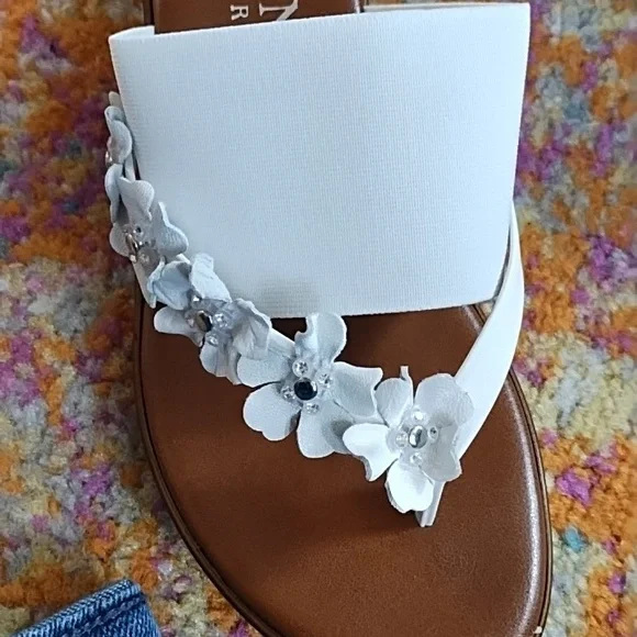 White Wedge Sandals Italian Shoemaker 6 - Picture 4 of 5